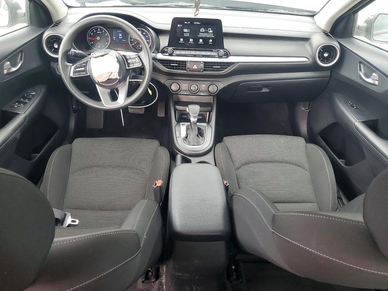 2021 KIA FORTE FE photo 8