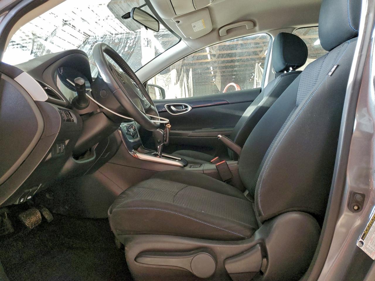 2019 NISSAN SENTRA S photo 13