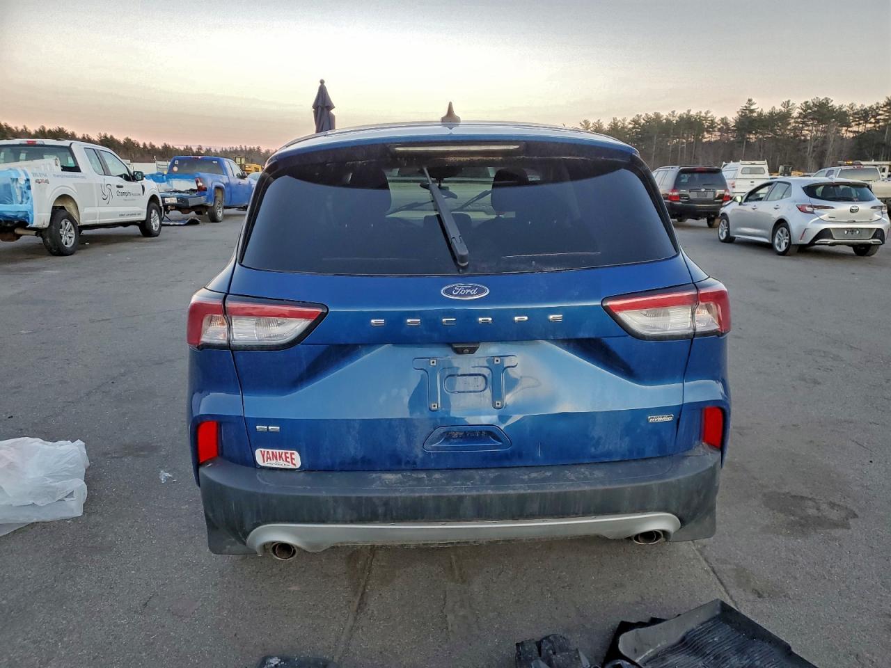 2022 FORD ESCAPE SE photo 11