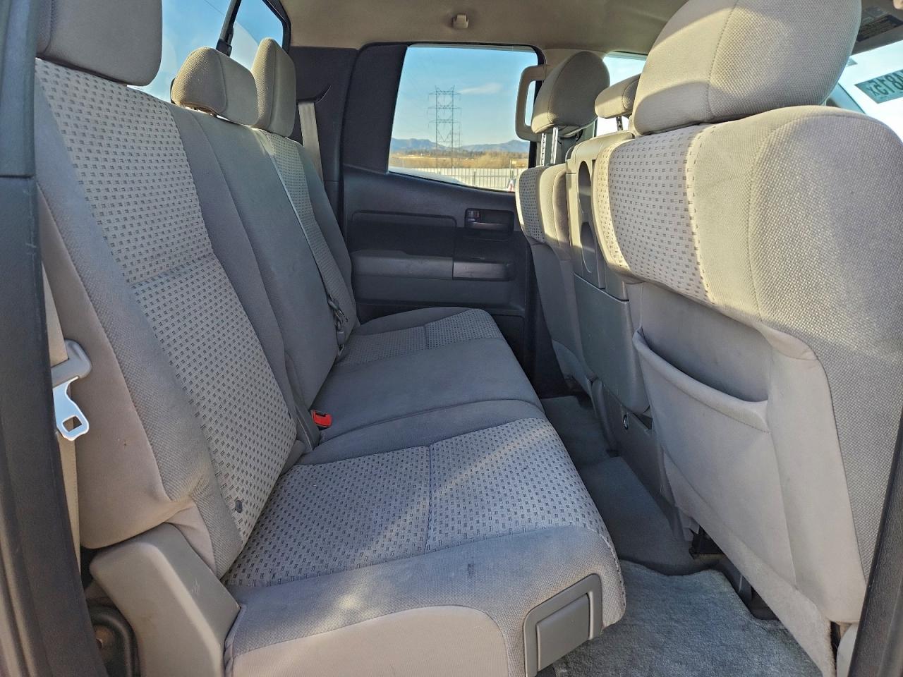 2011 TOYOTA TUNDRA DOUBLE CAB SR5 photo 28