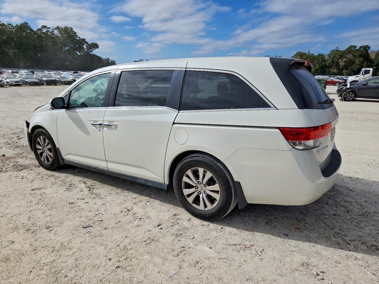 2016 HONDA ODYSSEY EXL photo 3