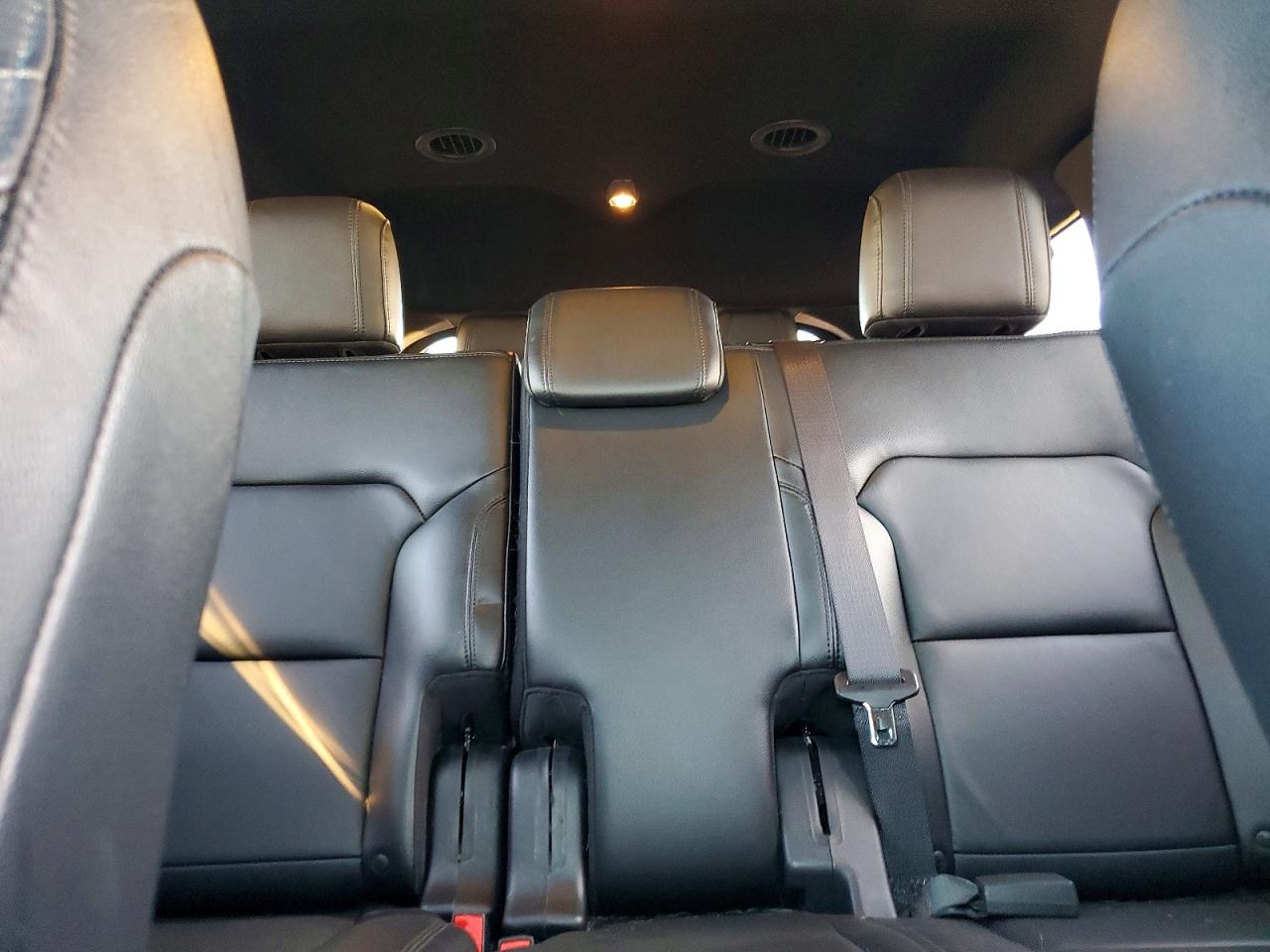 2016 FORD EXPLORER XLT photo 28
