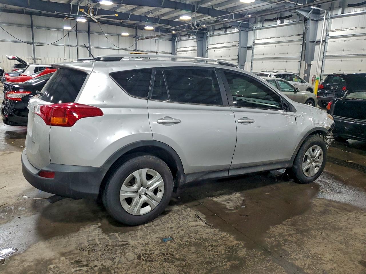 2015 TOYOTA RAV4 LE photo 3