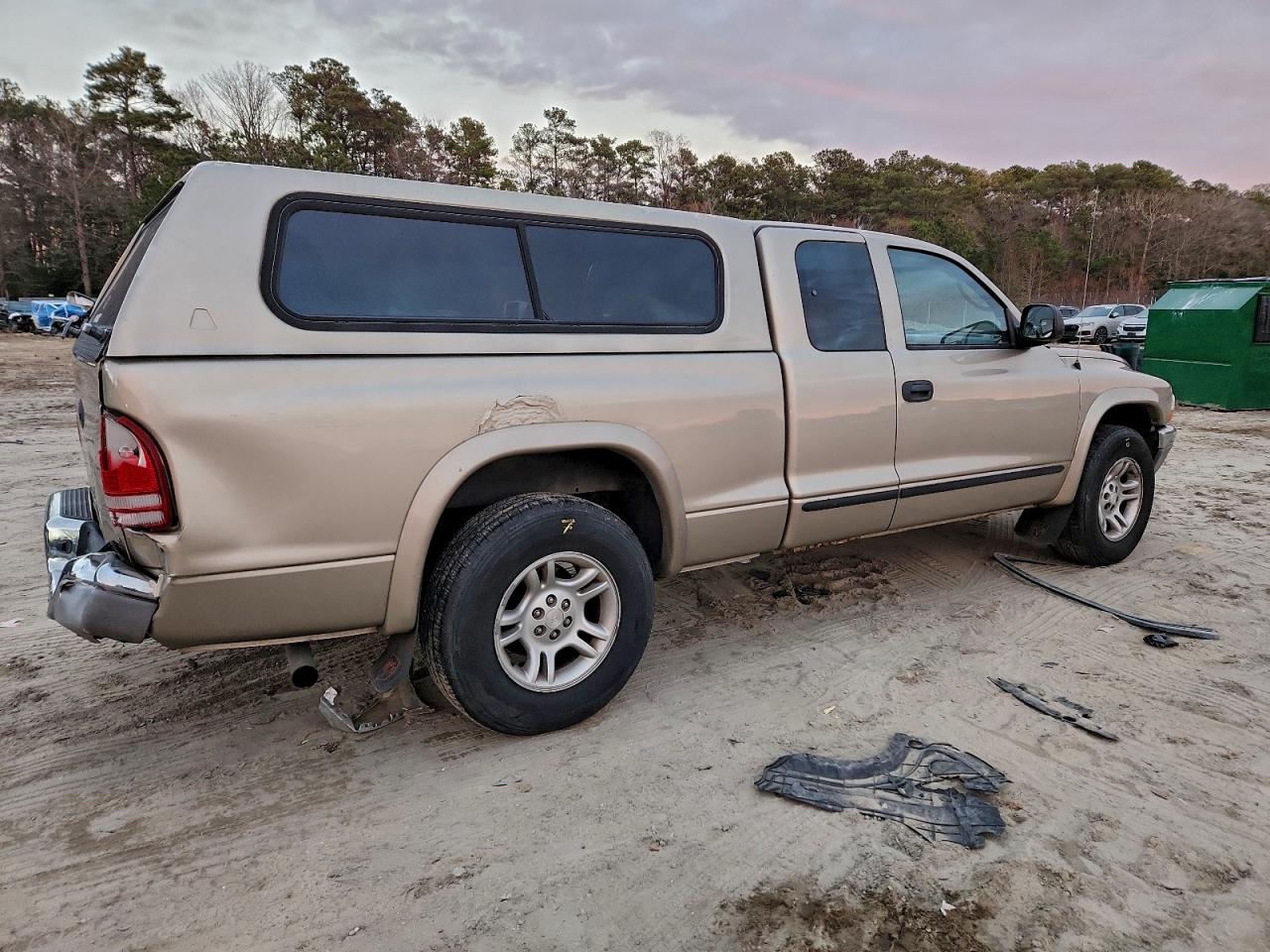 2003 DODGE DAKOTA SLT photo 3