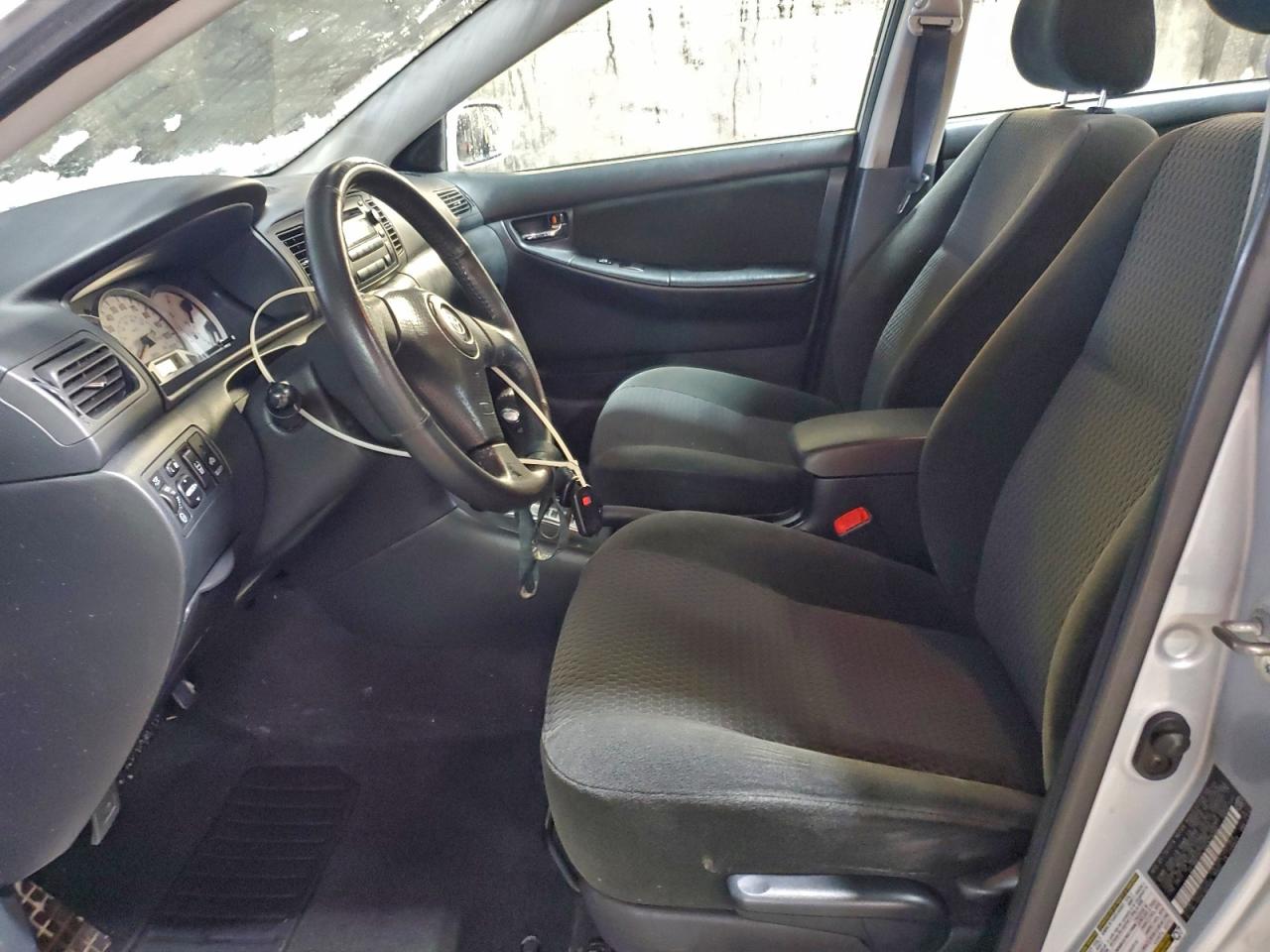 2005 TOYOTA COROLLA CE photo 13