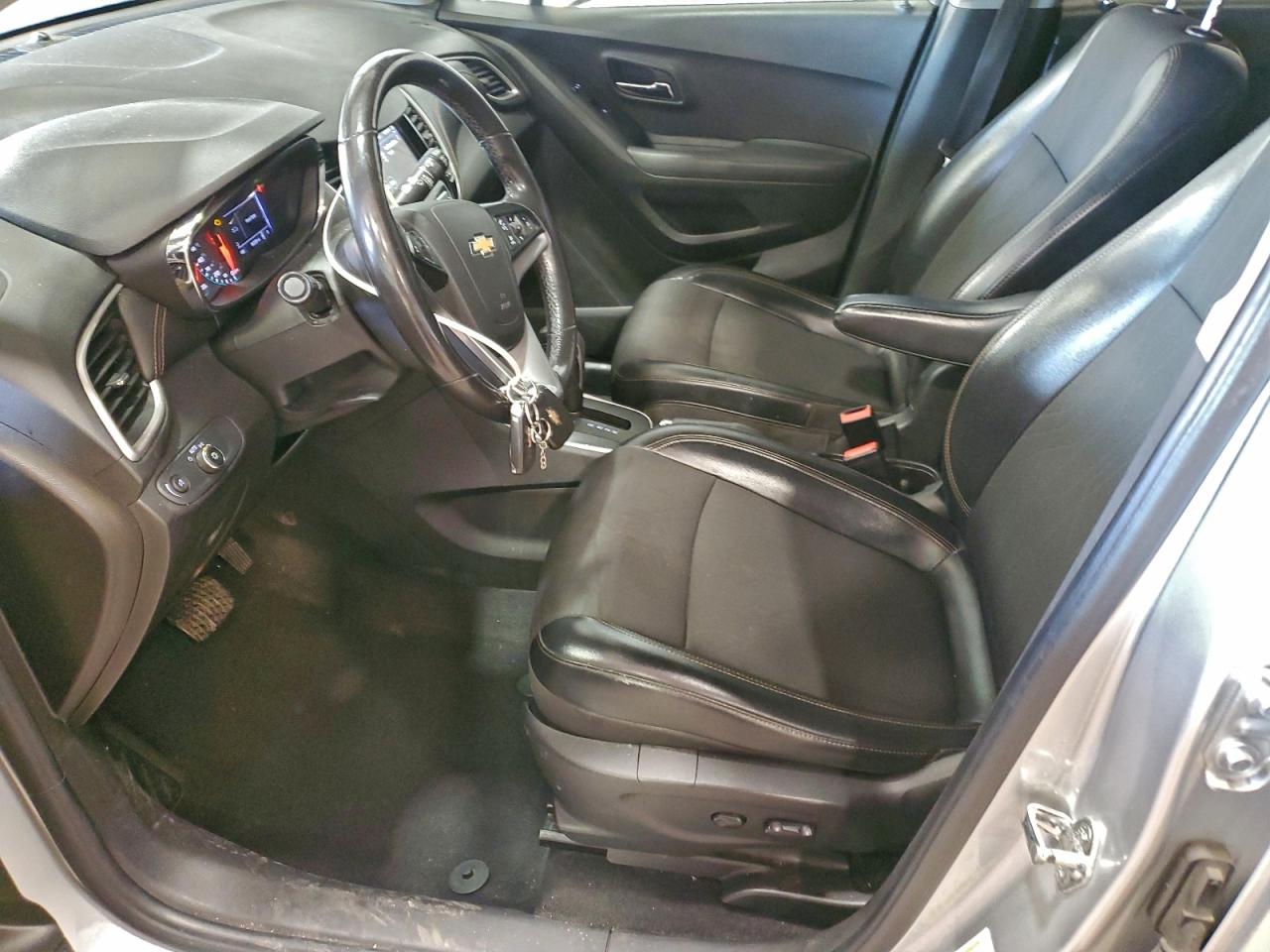 2018 CHEVROLET TRAX 1LT photo 7