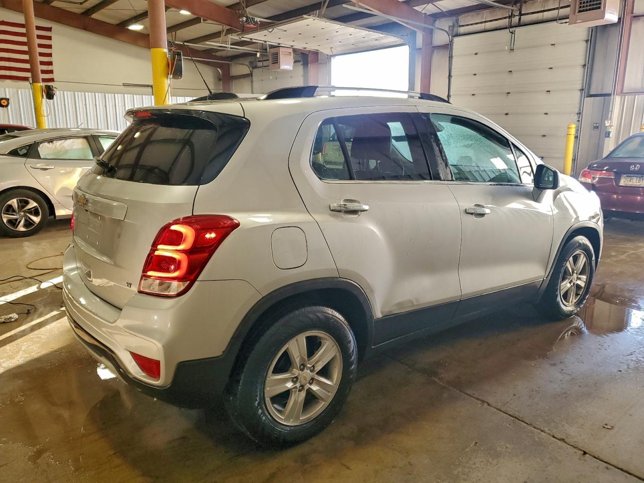 2018 CHEVROLET TRAX 1LT photo 3