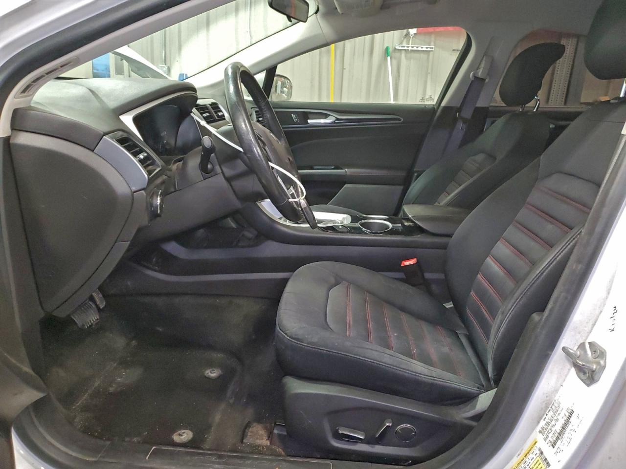 2014 FORD FUSION SE photo 13