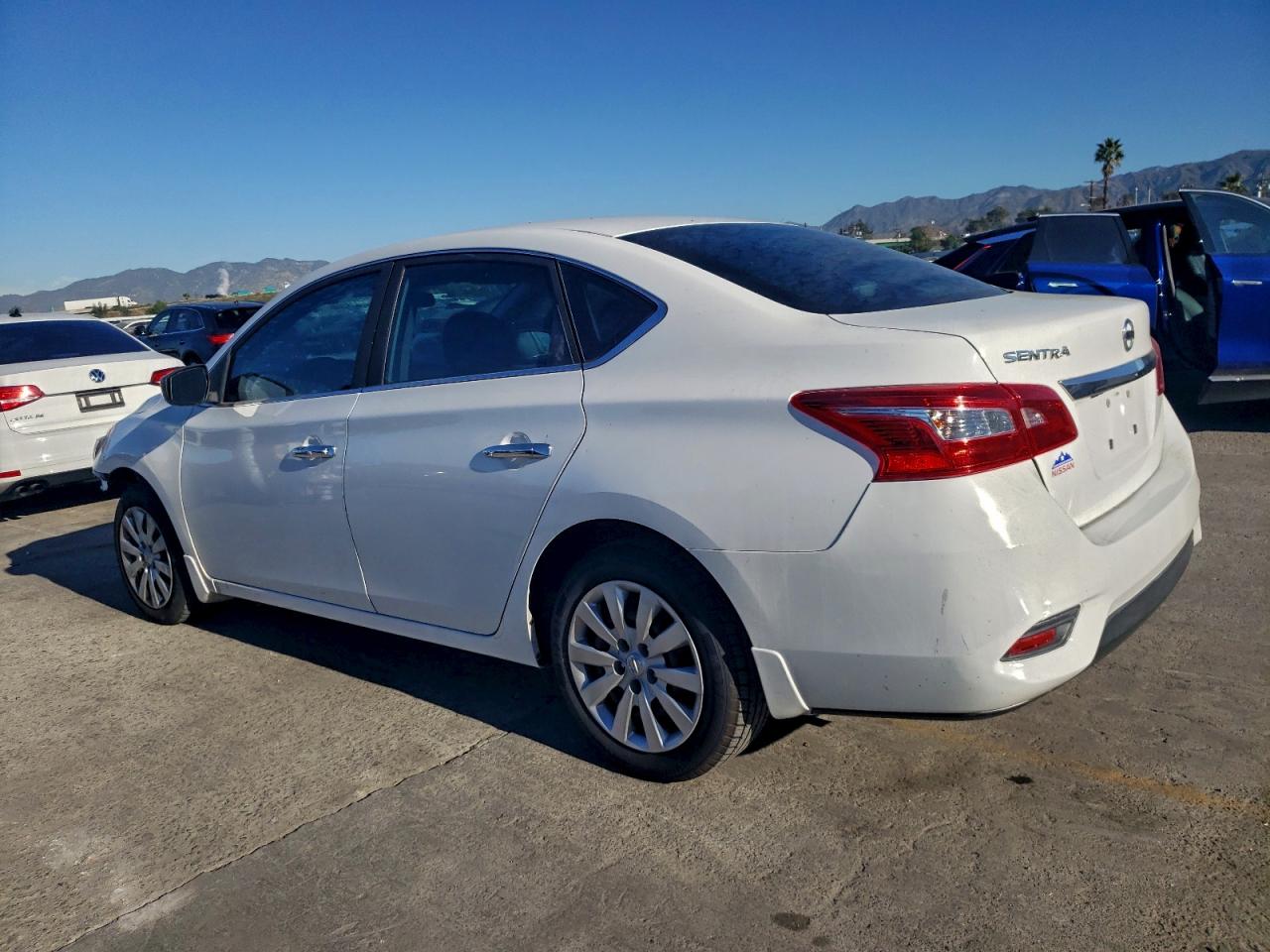 2019 NISSAN SENTRA S photo 2