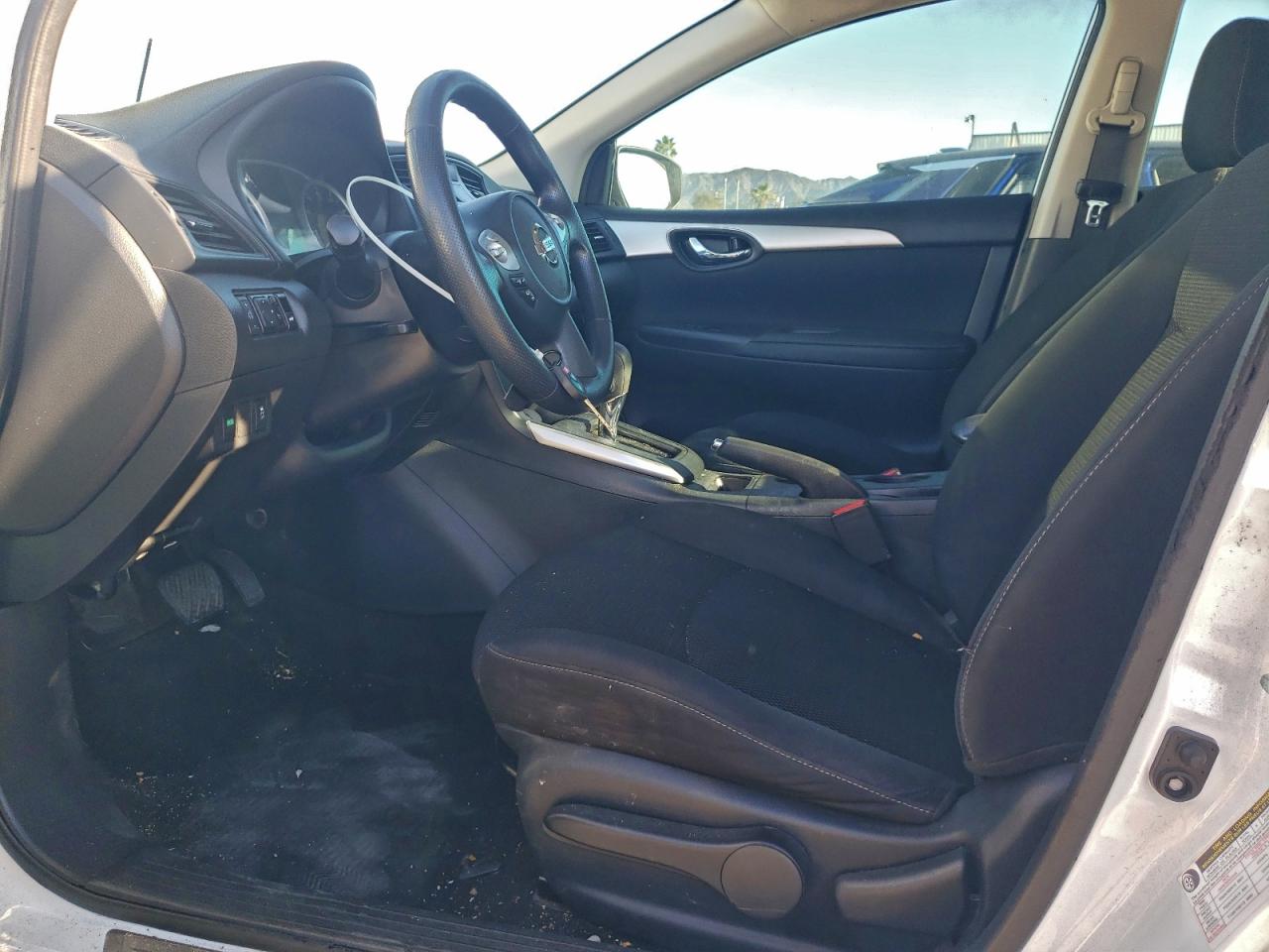 2019 NISSAN SENTRA S photo 7