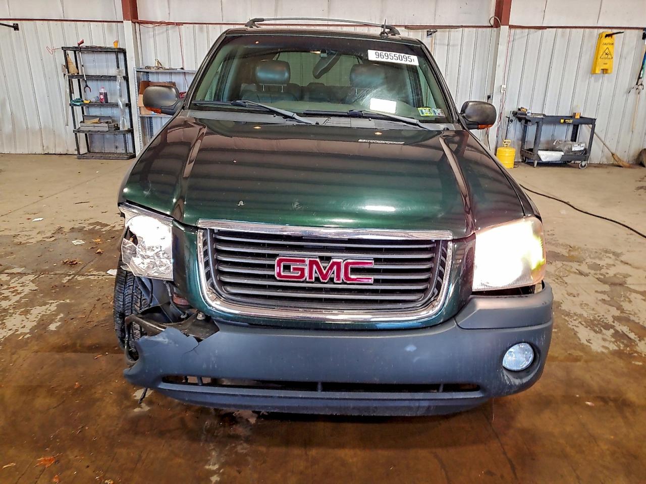 2004 GMC ENVOY photo 5