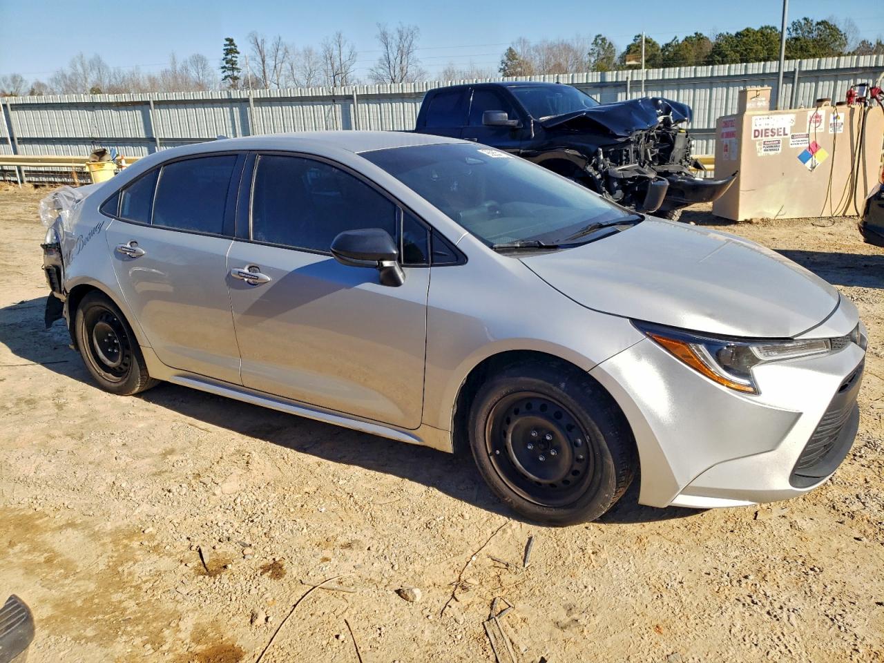 2023 TOYOTA COROLLA LE photo 4