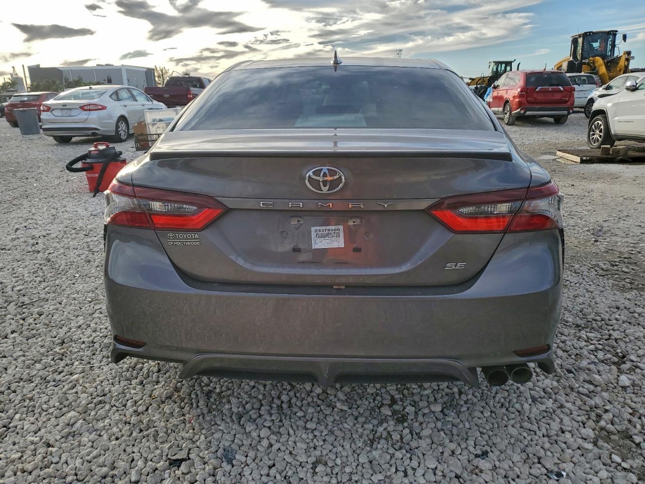 2023 TOYOTA CAMRY SE NIGHT SHADE photo 6