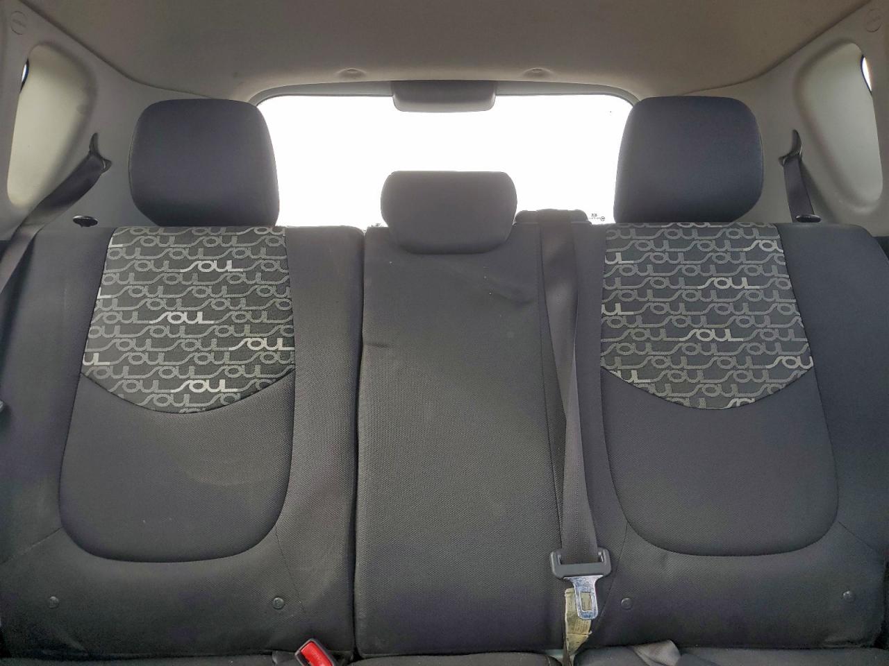 2011 KIA SOUL + photo 28