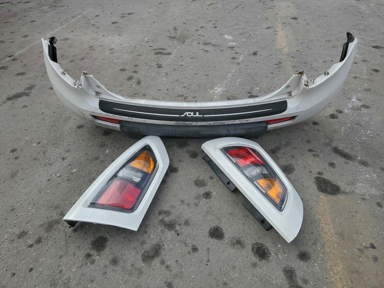 2011 KIA SOUL + photo 37