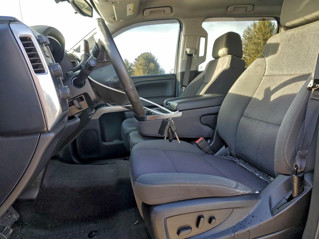 2018 CHEVROLET SILVERADO K1500 LT photo 13