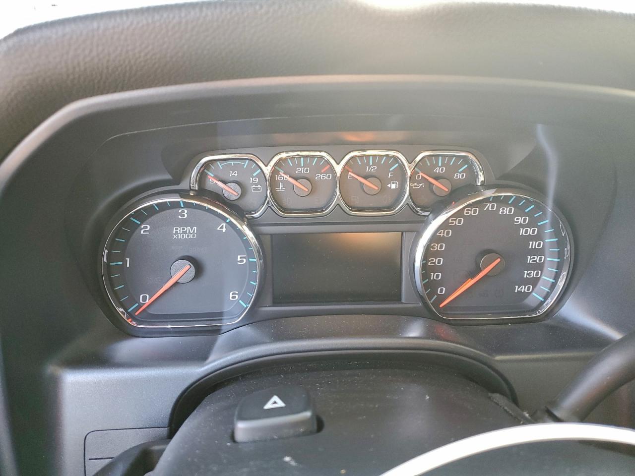 2018 CHEVROLET SILVERADO K1500 LT photo 17