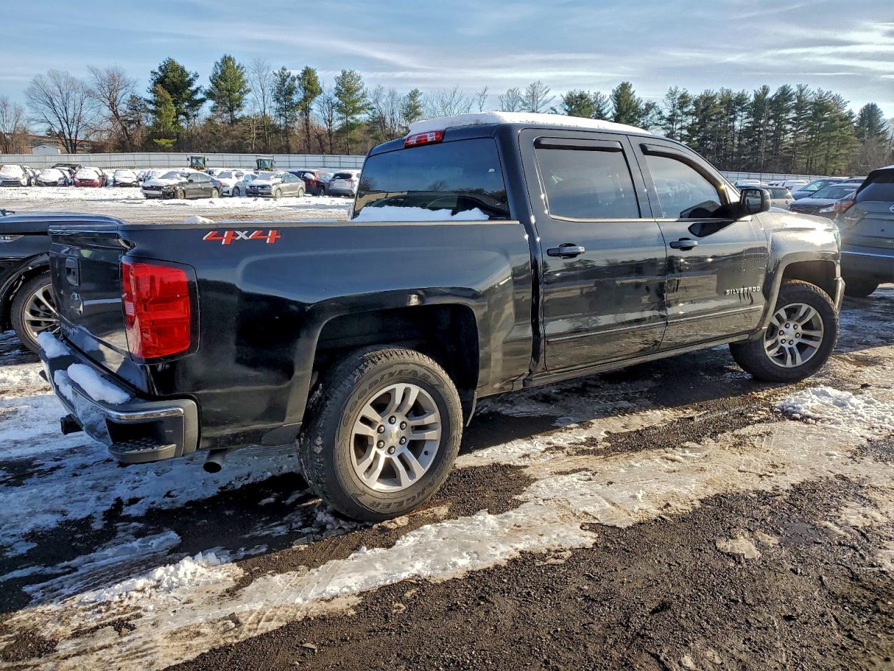2018 CHEVROLET SILVERADO K1500 LT photo 5