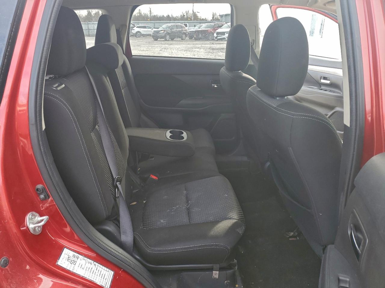 2018 MITSUBISHI OUTLANDER SE photo 11