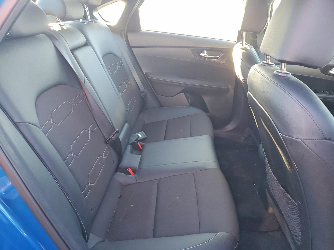 2023 KIA FORTE GT LINE photo 10