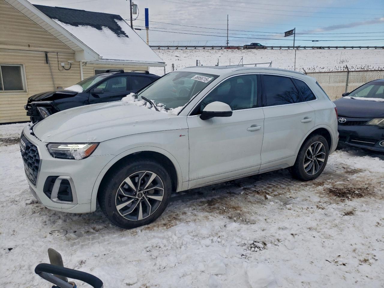2022 AUDI Q5