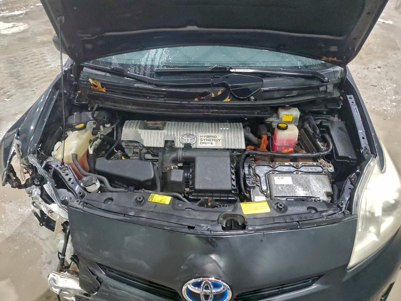 2012 TOYOTA PRIUS photo 11