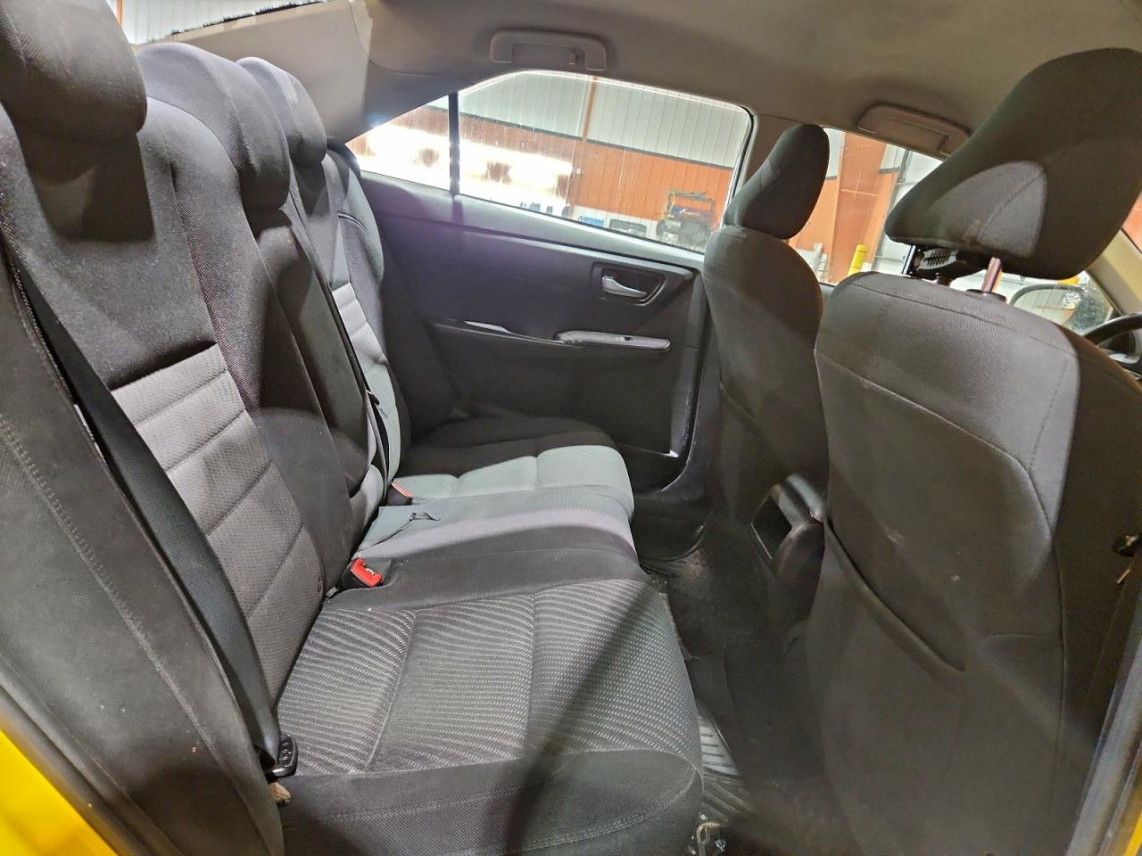 2017 TOYOTA CAMRY LE photo 28