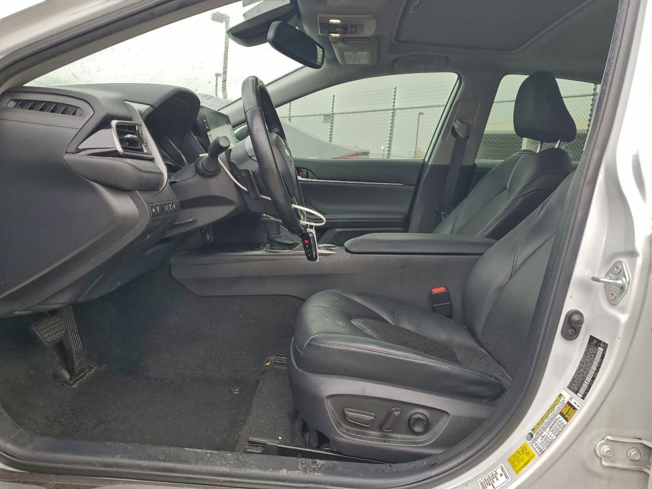 2021 TOYOTA CAMRY XSE photo 7