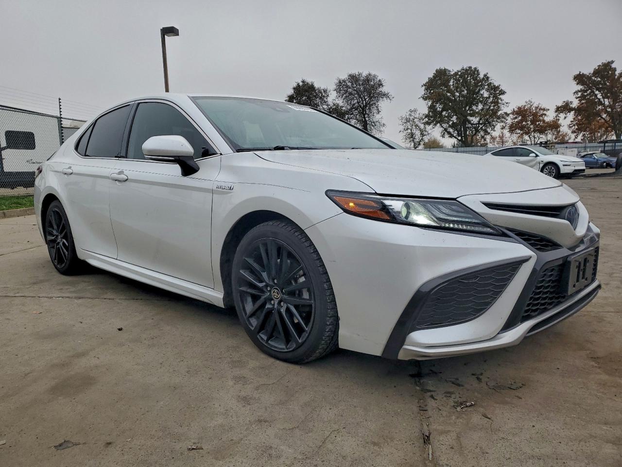 2021 TOYOTA CAMRY XSE photo 4