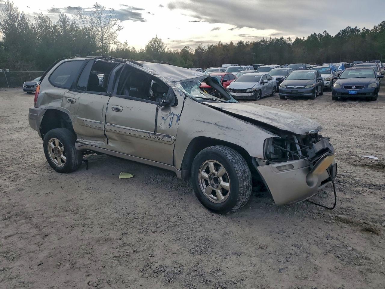 2002 GMC ENVOY photo 7
