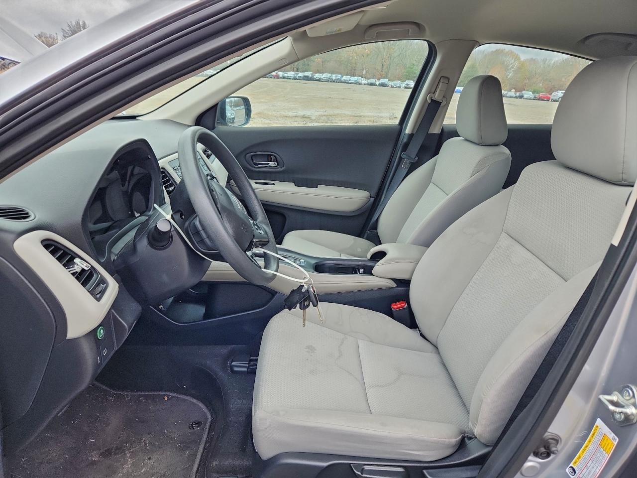2019 HONDA HR-V LX photo 13