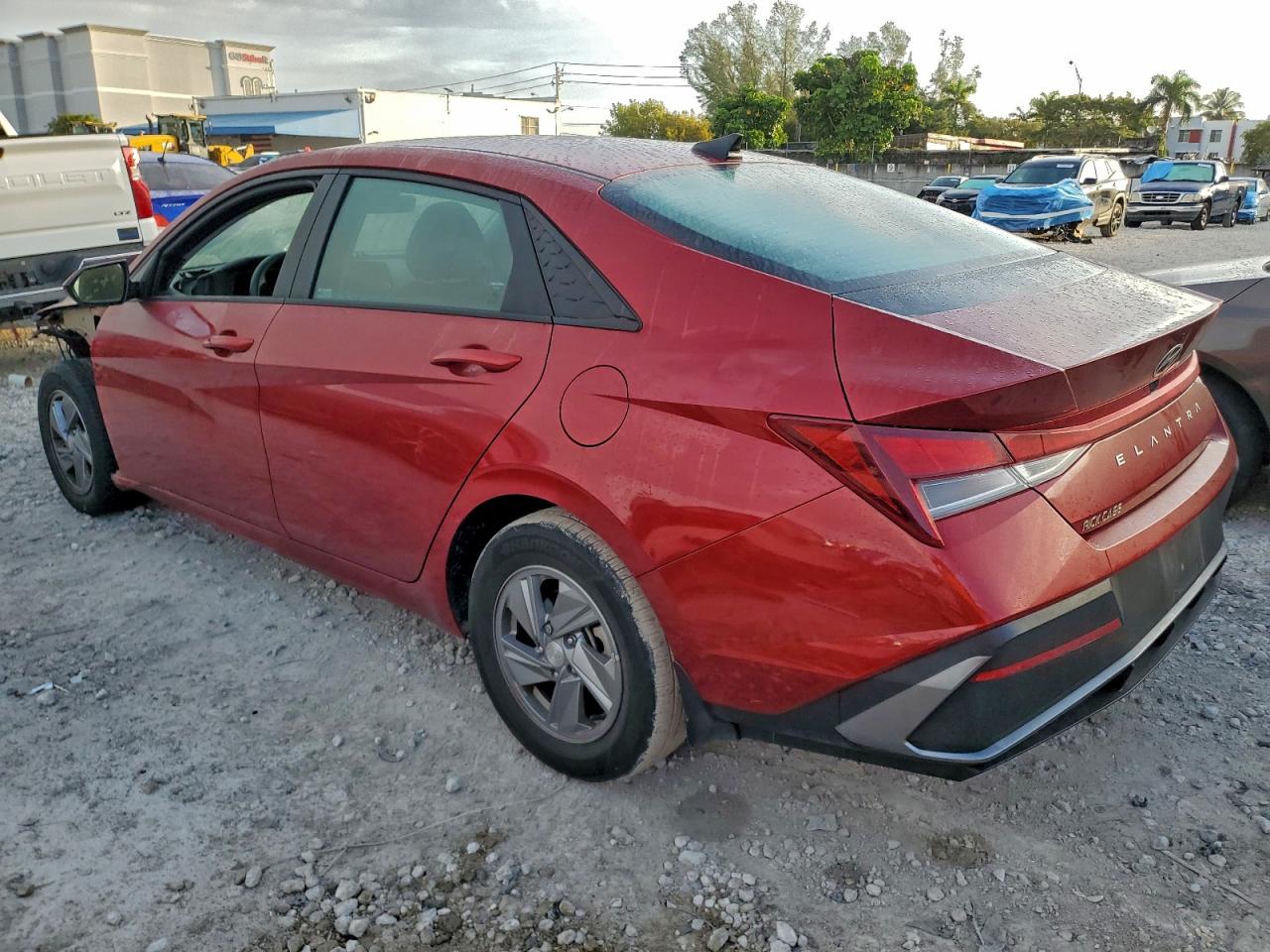 2024 HYUNDAI ELANTRA SE photo 4