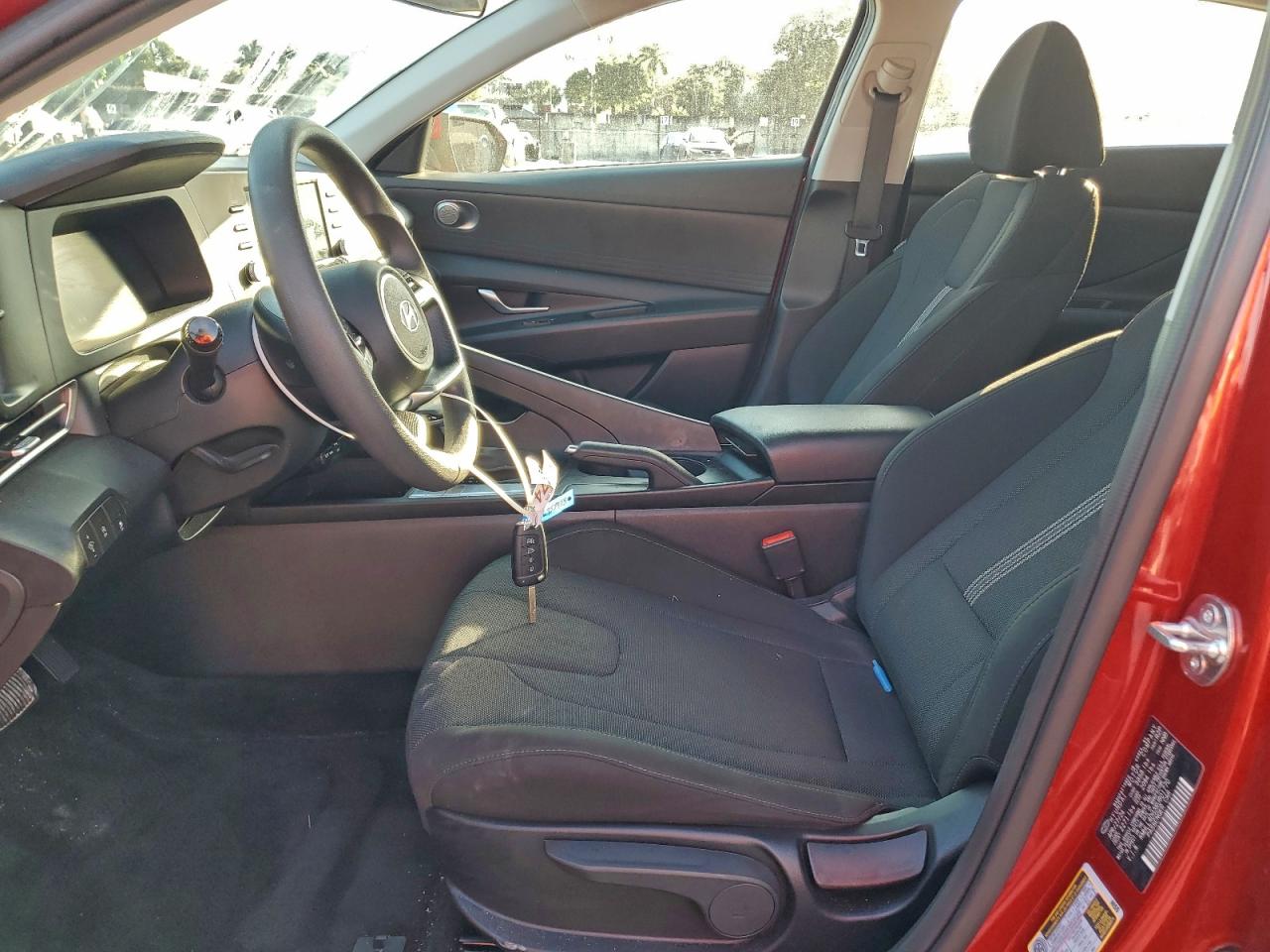 2024 HYUNDAI ELANTRA SE photo 19