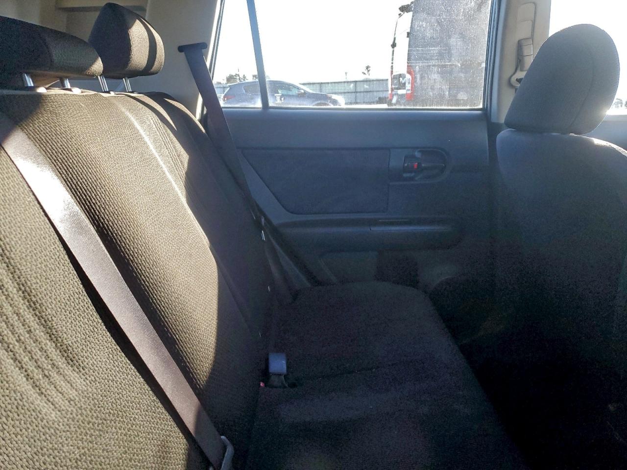 2008 TOYOTA SCION XB photo 21
