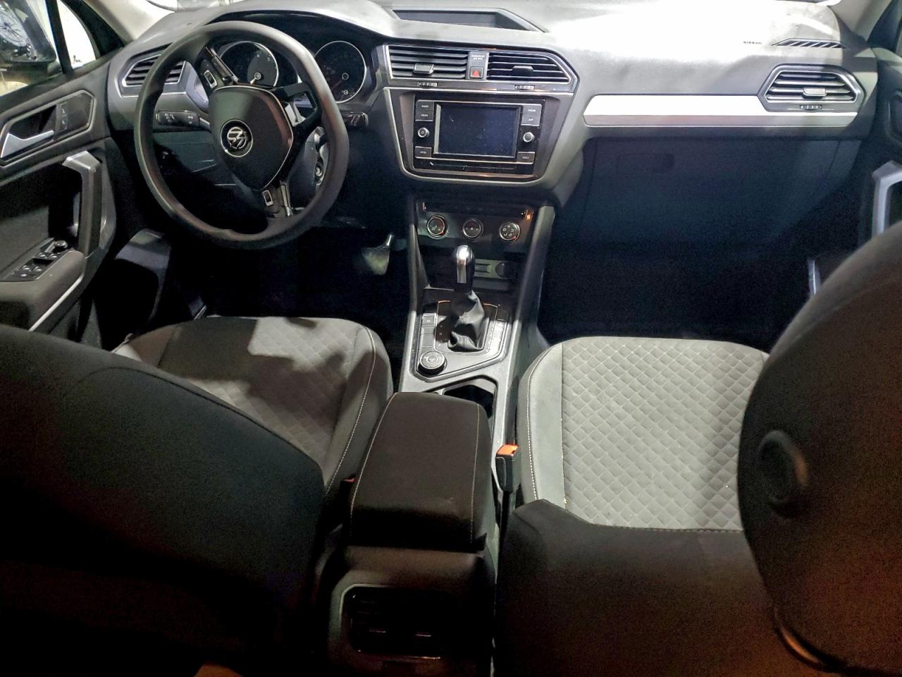2021 VOLKSWAGEN TIGUAN S photo 8