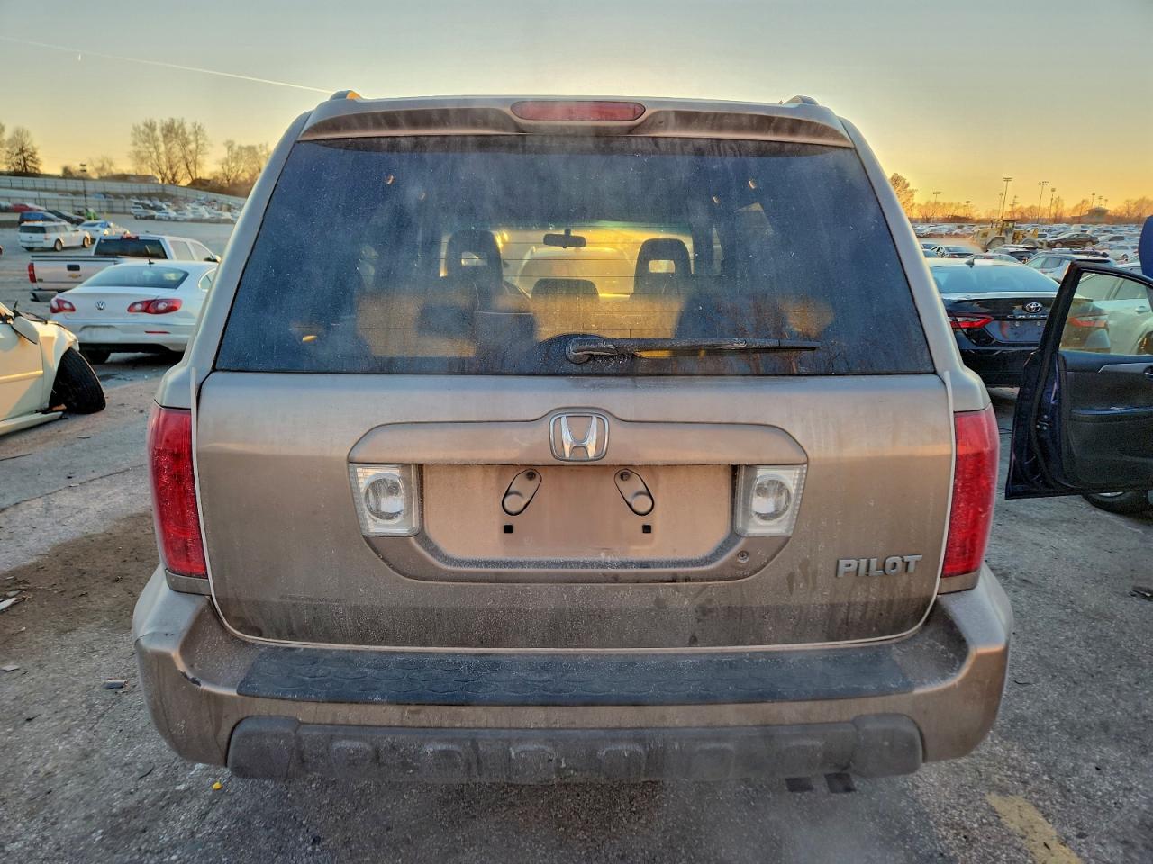 2003 HONDA PILOT EX photo 16