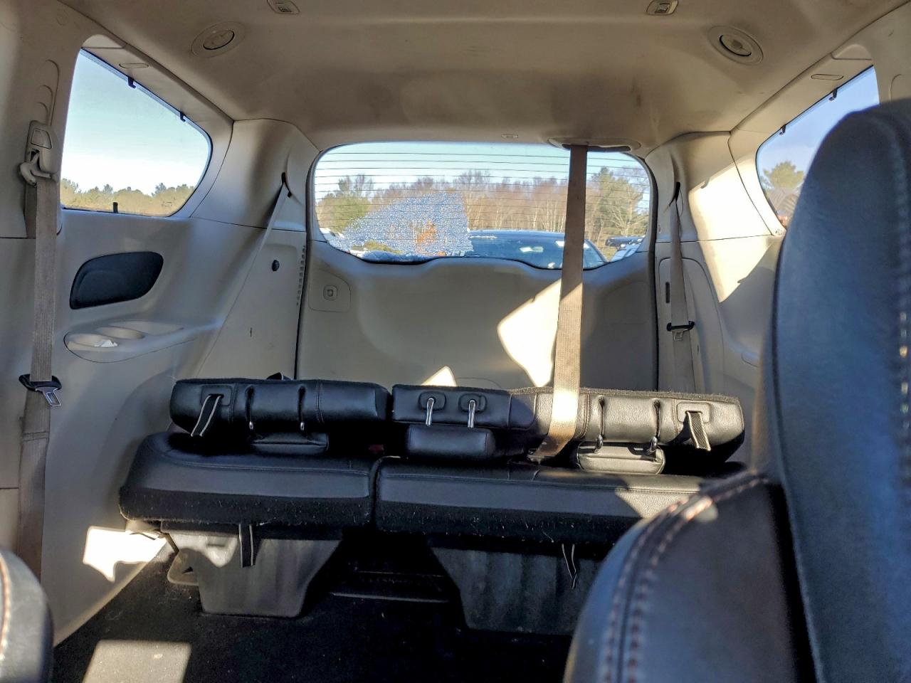 2019 CHRYSLER PACIFICA TOURING L photo 28