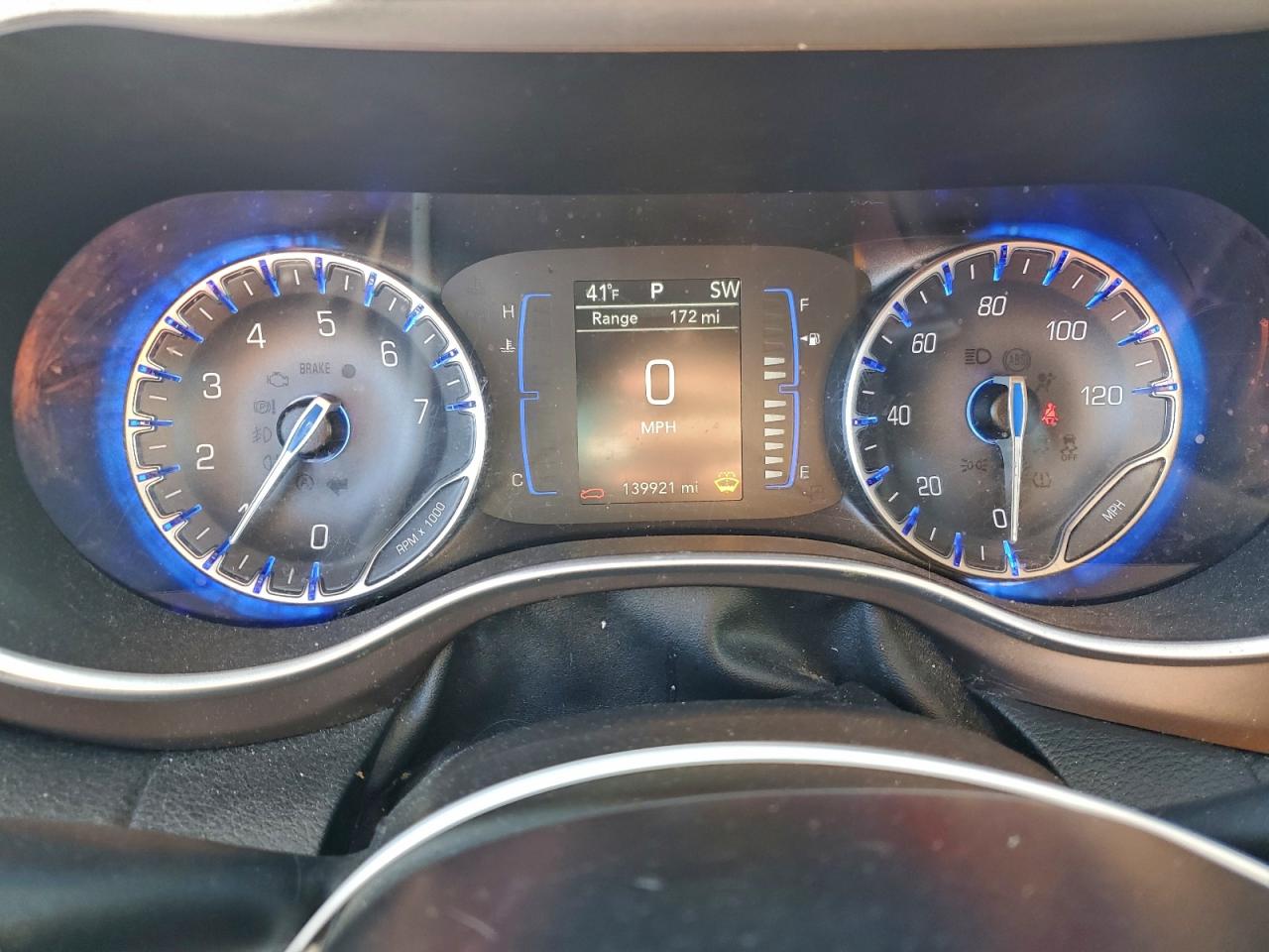 2019 CHRYSLER PACIFICA TOURING L photo 25