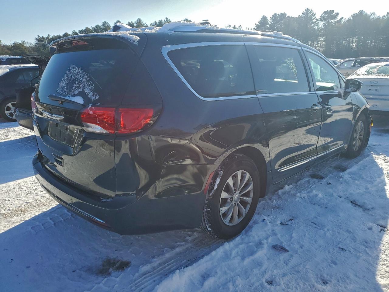 2019 CHRYSLER PACIFICA TOURING L photo 7