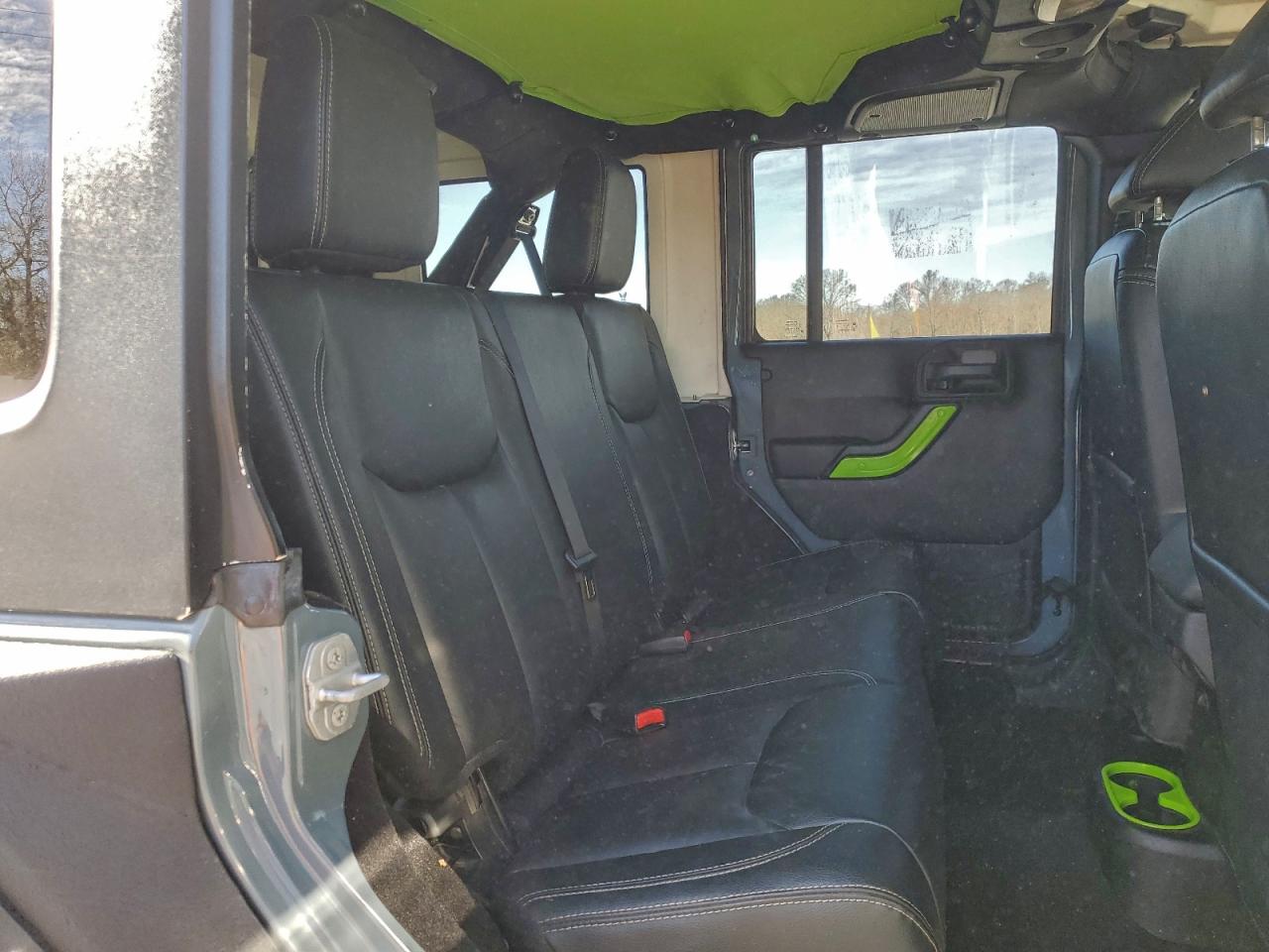 2015 JEEP WRANGLER UNLIMITED SAHARA photo 11
