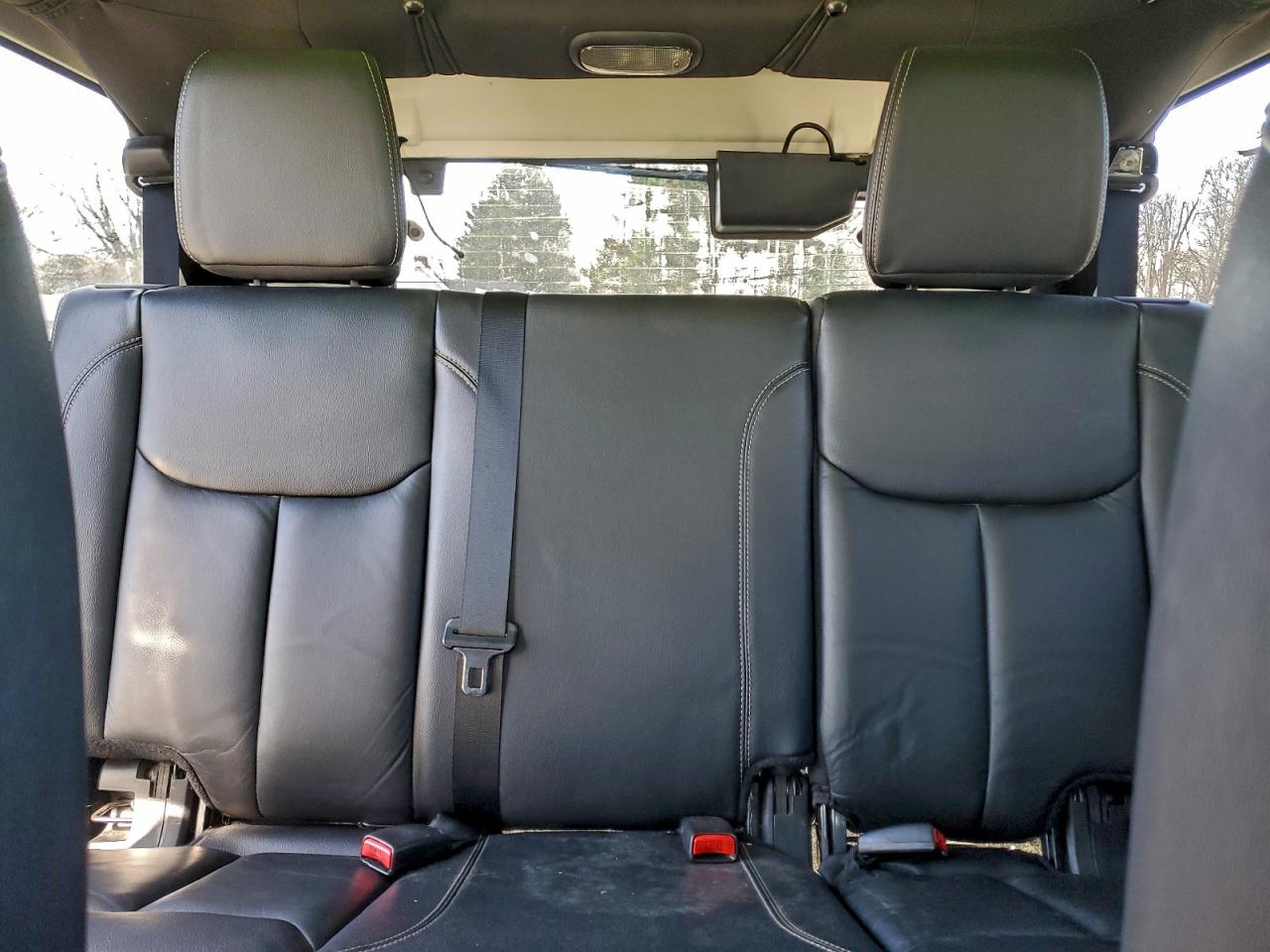 2015 JEEP WRANGLER UNLIMITED SAHARA photo 10