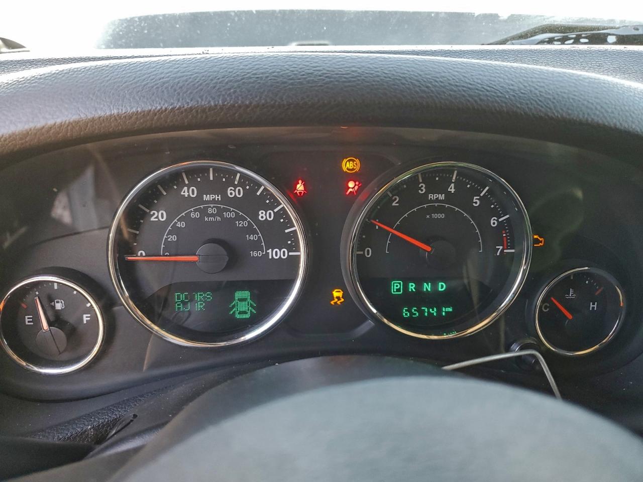 2015 JEEP WRANGLER UNLIMITED SAHARA photo 9