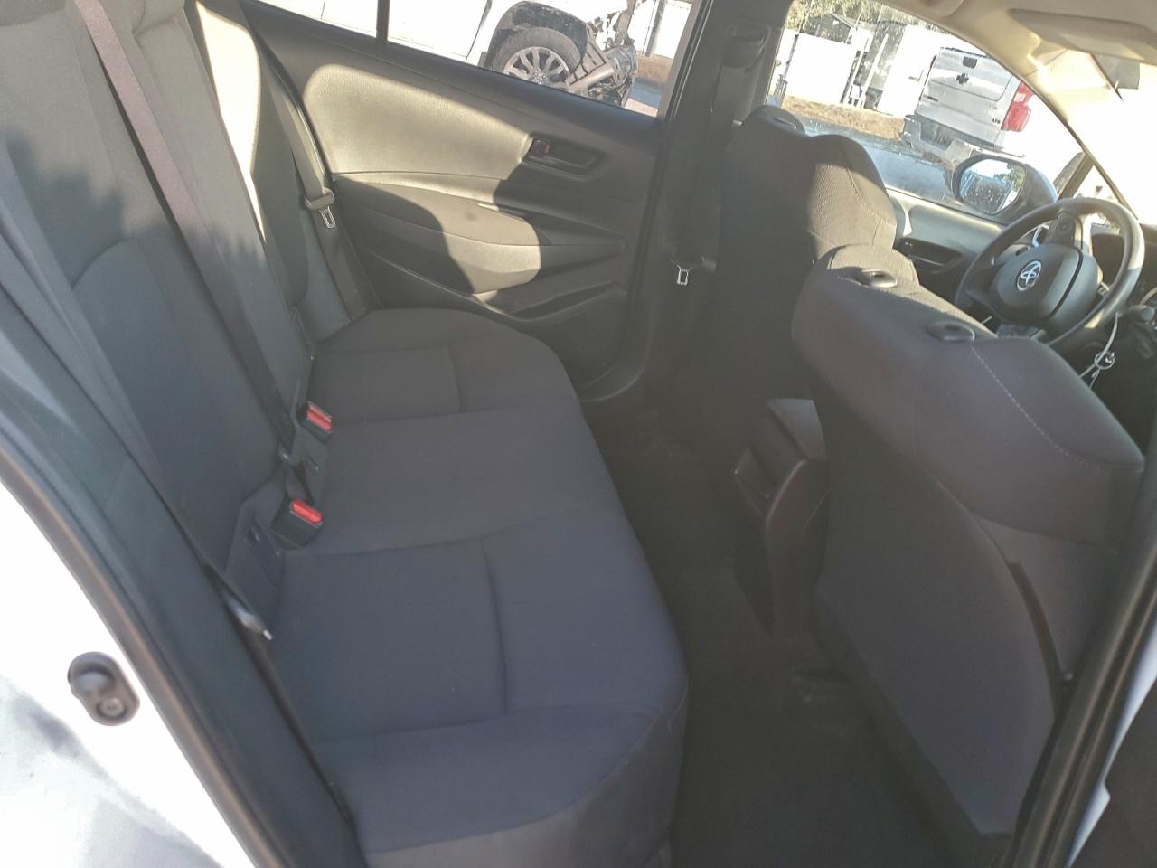 2022 TOYOTA COROLLA LE photo 10
