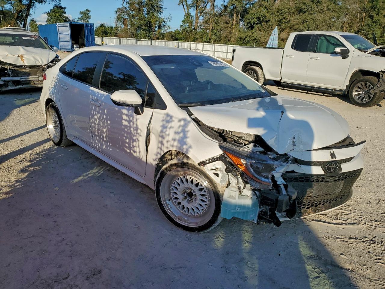 2022 TOYOTA COROLLA LE photo 4