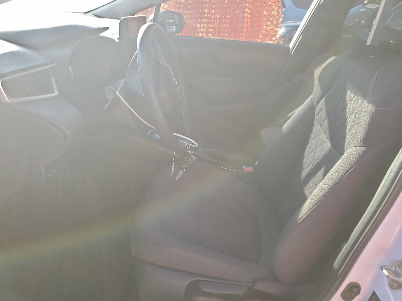 2022 TOYOTA COROLLA LE photo 7