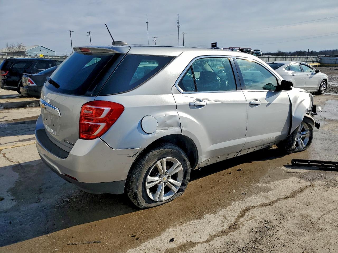 2016 CHEVROLET EQUINOX LS photo 3