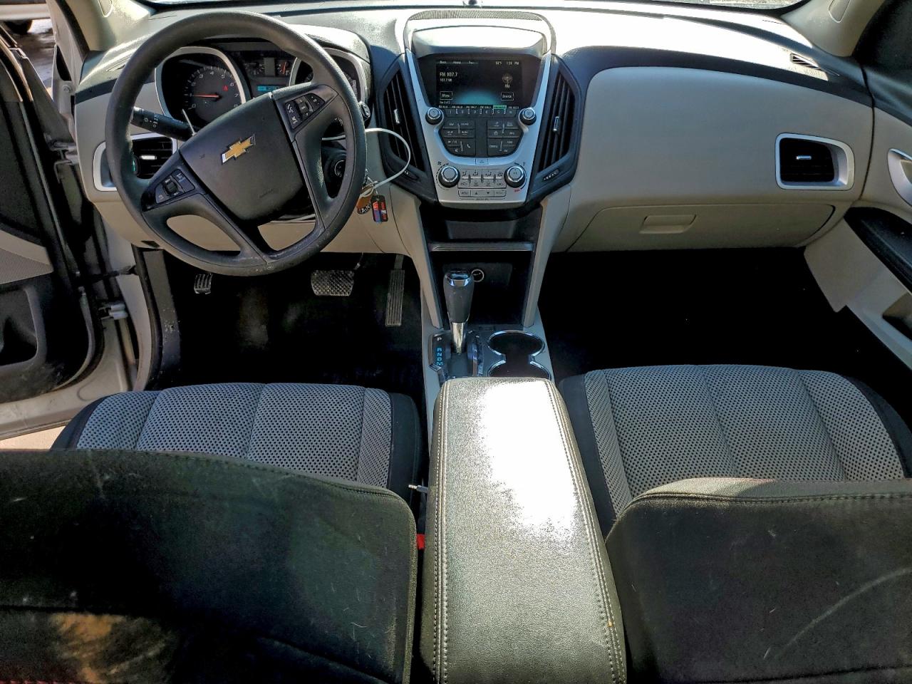 2016 CHEVROLET EQUINOX LS photo 8