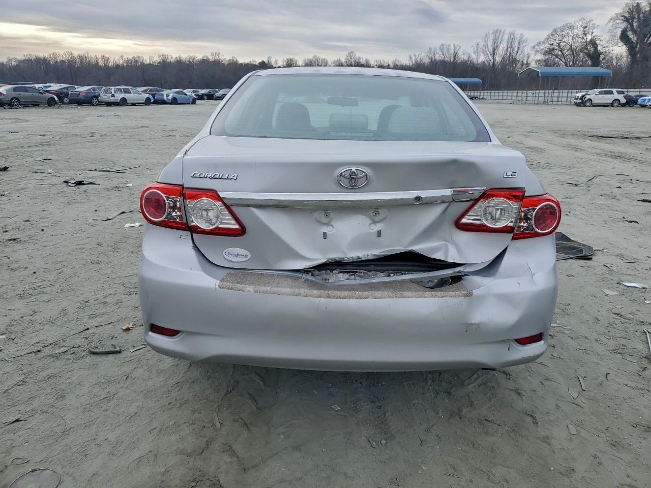 2013 TOYOTA COROLLA BASE photo 6