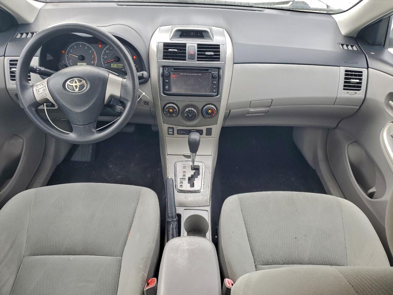 2013 TOYOTA COROLLA BASE photo 8