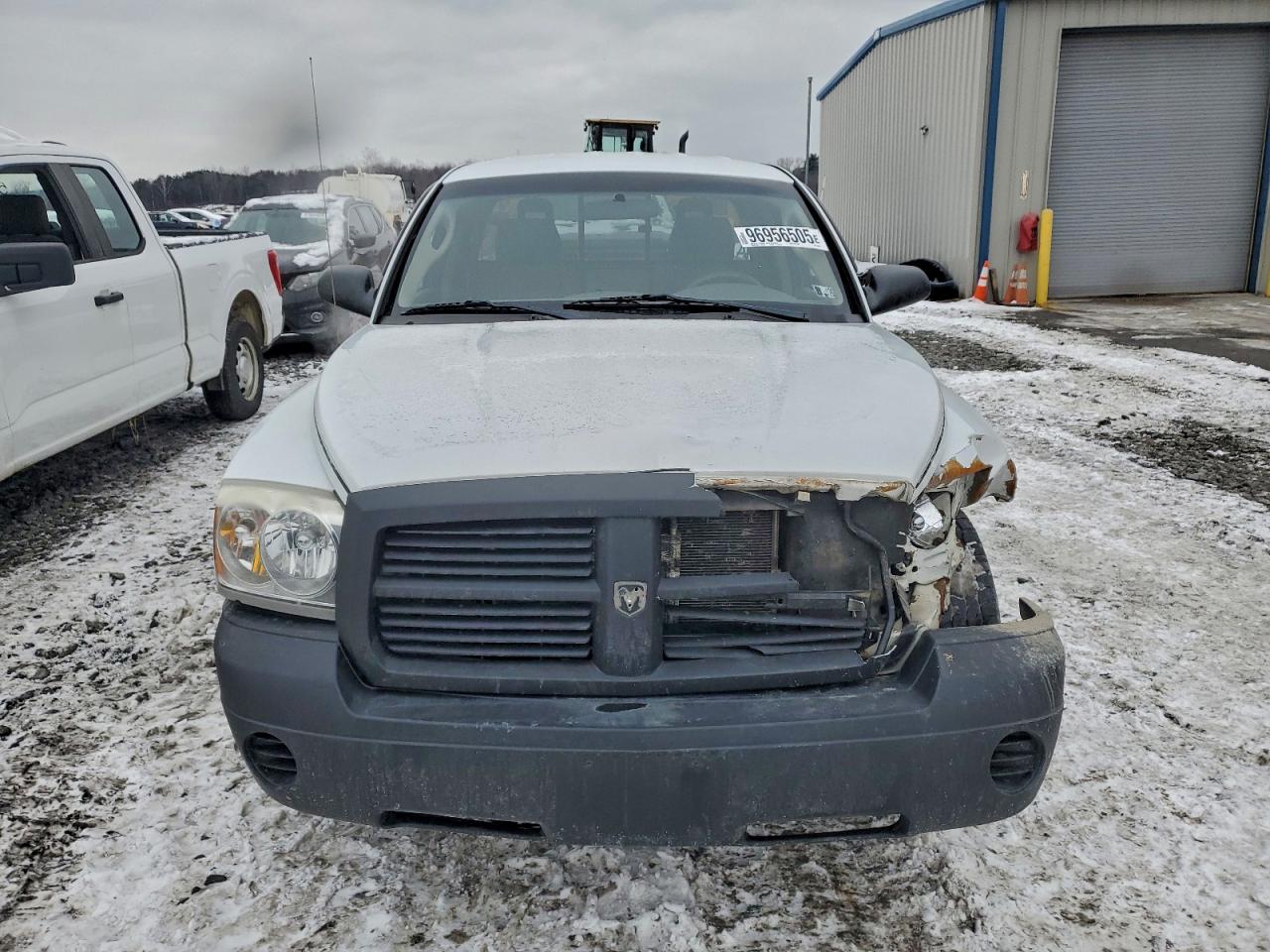 2005 DODGE DAKOTA ST photo 5